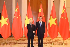 Tổng Bí thư Nguyễn Phú Trọng hội kiến Thủ tướng Trung Quốc Lý Khắc Cường. (Ảnh: Trí Dũng/TTXVN)