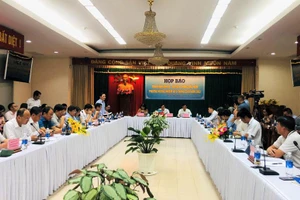 Quang cảnh buổi họp báo.