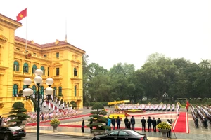 Phủ Chủ tịch nơi diễn ra Lễ đón Thủ tướng nước Cộng hòa Séc Petr Fiala.