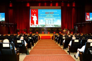 Toàn cảnh buổi họp mặt.