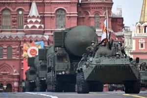 Tên lửa đạn đạo liên lục địa Yars của Nga tại lễ duyệt binh kỷ niệm Ngày Chiến thắng trên Quảng trường Đỏ ở Thủ đô Moskva, ngày 9/5/2024. (Ảnh: AFP/TTXVN)