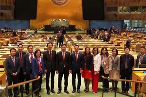 Đoàn Việt Nam tham dự phiên họp bỏ phiếu và công bố kết quả thành viên Hội đồng Nhân quyền Liên hợp quốc. (Ảnh: Phái đoàn Việt Nam tại Liên hợp quốc)