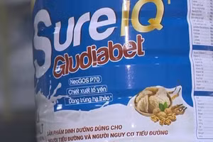 Một hộp sữa được Công an xác định là giả trong vụ án. (Ảnh: VTV)