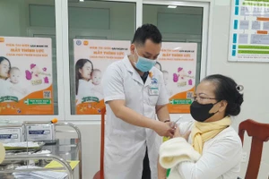 Ngành Y tế Đà Nẵng khuyến cáo người dân chủ động phòng, chống bệnh sởi, bệnh cúm và thực hiện tiêm vaccine phòng bệnh theo quy định. (Ảnh: ANH ĐÀO)