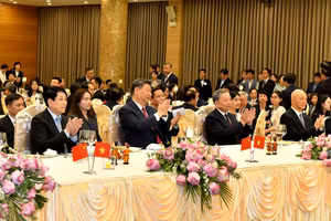 Tổng Bí thư Tô Lâm và Chủ tịch nước Lương Cường đồng chủ trì Tiệc chiêu đãi cấp Nhà nước chào mừng Tổng Bí thư, Chủ tịch Trung Quốc Tập Cận Bình thăm cấp Nhà nước tới Việt Nam.