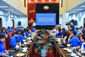 Toàn cảnh buổi lễ, diễn ra tại trụ sở Bộ Biên tập Báo Nhân Dân. (Ảnh: THÀNH ĐẠT)