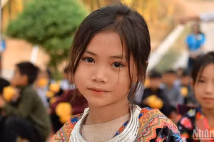 Trong veo, mộc mạc và hồn nhiên những công dân "nhí" vùng cao Nậm Vì