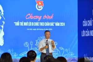 Phó Giáo sư, Tiến sĩ Nguyễn Quốc Bảo trình bày về hoàn cảnh ra đời, nội dung cốt lõi của Di chúc Chủ tịch Hồ Chí Minh.