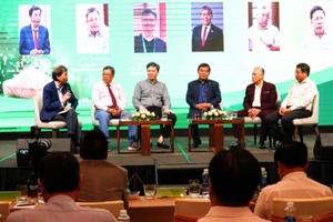 Đại biểu tham gia thảo luận tại Hội thảo