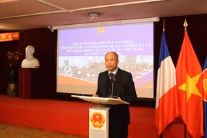 Đại sứ Việt Nam tại Pháp Đinh Toàn Thắng phát biểu tại Lễ kỷ niệm 50 năm ký kết Hiệp định Paris về chấm dứt chiến tranh và lập lại hòa bình ở Việt Nam.