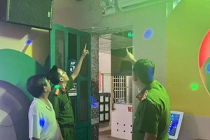 Công an các địa phương của tỉnh Bình Dương kiểm tra an toàn phòng cháy, chữa cháy và cứu hộ cứu nạn tại cơ sở kinh doanh karaoke, quán bar…