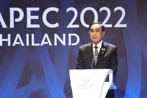 Thủ tướng Thái Lan Prayut Chan-o-cha tại buổi họp báo.