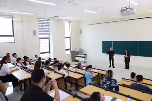 Sinh viên học tập tại giảng đường (Ảnh minh họa)