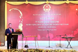 Đại sứ Lý Quốc Tuấn phát biểu tại buổi lễ.