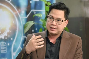 Phó Giáo sư, Tiến sĩ Trần Thành Nam, Chủ nhiệm Khoa Các khoa học Giáo dục, Đại học Giáo dục, Đại học Quốc gia Hà Nội-Phó chủ tịch Hội Khoa học Tâm lý Giáo dục Việt Nam.