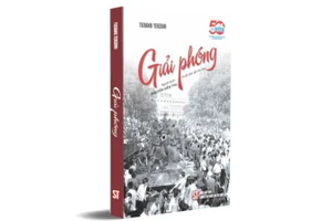 Cuốn sách "Giải phóng" của nhà báo, nhà văn nổi tiếng người Italia Tiziano Terzani.