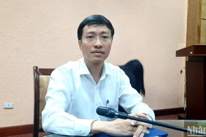 Giáo sư, Tiến sĩ Phan Trọng Lân, Cục trưởng Cục Y tế dự phòng, Bộ Y tế cung cấp thông tin cho báo chí. (Ảnh: L.N)