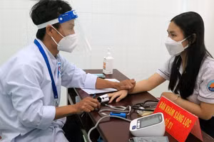 Tại Phú Yên, trẻ em từ 5 đến dưới 12 tuổi, tỷ lệ tiêm mũi 1 đạt 82,5%, mũi 2 đạt 51,9%, vẫn còn thấp so với trung bình chung cả nước.