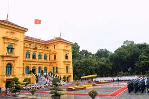 Phủ Chủ tịch nơi diễn ra lễ đón Thủ tướng nước Cộng hòa Singapore Lý Hiển Long cùng Đoàn Đại biểu Singapore.