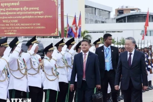 Chủ tịch nước Tô Lâm cùng Đoàn đại biểu Cấp cao Việt Nam rời Thủ đô Phnom Penh, kết thúc tốt đẹp chuyến thăm cấp Nhà nước tới Vương quốc Campuchia.