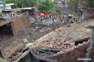 Ảnh minh họa từ vụ nổ nhà máy sản xuất pháo hoa tại Batala, quận Gurdaspur, bang Punjab, miền bắc Ấn Độ.