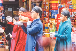 Hàng nghìn người dân tham gia chương trình Tết Việt 