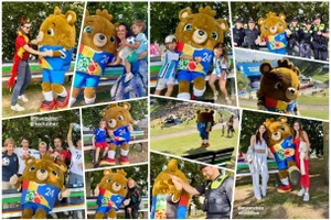 Hockdiher, để đoàn kết nhờ bóng đá.