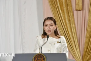 Thủ tướng Thái Lan Paetongtarn Shinawatra phát biểu tại thủ đô Bangkok. (Ảnh: THX/TTXVN)