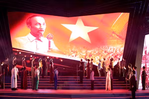 Trong ngày 2/9, Thành phố Hồ Chí Minh có nhiều hoạt động văn hóa ý nghĩa, sôi nổi kỷ niệm 79 năm Ngày Cách mạng Tháng Tám thành công (19/8/1945-9/8/2024) và Quốc khánh nước Cộng hòa xã hội chủ nghĩa Việt Nam (2/9/1945-2/9/2024).