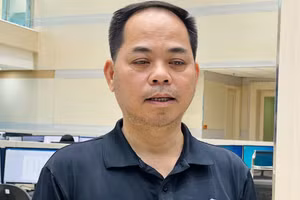 Ông Vũ Anh Tuấn, Phó trưởng phòng Dự báo thời tiết Trung tâm Dự báo khí tượng thủy văn quốc gia, Tổng cục Khí tượng Thuỷ văn, Bộ Tài nguyên và Môi trường chia sẻ diễn tiến bão số 4.