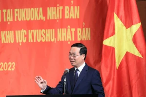 Chủ tịch nước Võ Văn Thưởng phát biểu tại buổi gặp mặt cán bộ, nhân viên Tổng Lãnh sự quán Việt Nam tại Fukuoka và đại diện lãnh đạo các Hội đoàn, kiều bào tiêu biểu tại khu vực Kyushu, Nhật Bản. (Ảnh: TTXVN)