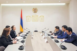Tổng Thư ký Quốc hội, Chủ nhiệm Văn phòng Quốc hội Lê Quang Tùng đã có cuộc làm việc với Tổng Thư ký Quốc hội, Chủ nhiệm Văn phòng Quốc hội Armenia Davit Arakelyan.