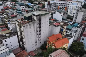 Tòa nhà chung cư mini bị cháy tại quận Thanh Xuân. (Ảnh: nhandan.vn)