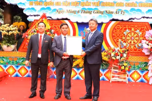 Quần thể danh thắng Hương Sơn (huyện Mỹ Đức, Hà Nội) được công nhận là Khu du lịch cấp thành phố.