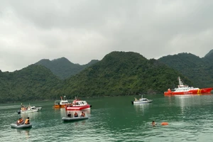 Thành phố Hạ Long đang tiếp tục phối hợp các lực lượng chức năng trong việc duy trì nhiệm vụ tìm kiếm nạn nhân còn lại.