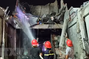 Cháy nhà ở Ninh Thuận trong đêm 13/8. (Nguồn: TTXVN)