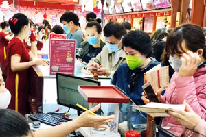 Giá vàng SJC đang có sự chênh lệch lớn so với các thương hiệu khác. Ảnh: QUỲNH TRANG