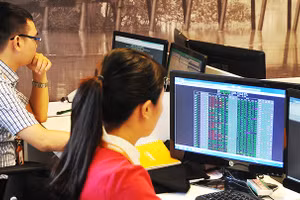 Một số doanh nghiệp lớn thuộc lĩnh vực chứng khoán, tài chính, ngân hàng đã bị tin tặc tấn công bằng mã độc. Ảnh: NGUYỆT ANH