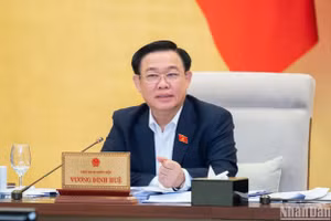 Chủ tịch Quốc hội Vương Đình Huệ phát biểu ý kiến tại phiên họp. (Ảnh: DUY LINH)