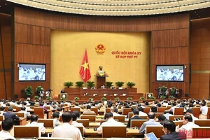 Quang cảnh một phiên thảo luận ở hội trường tại Kỳ họp thứ 4, Quốc hội khóa XV. (Ảnh: ĐĂNG KHOA)