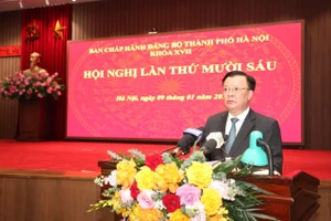 Đồng chí Đinh Tiến Dũng phát biểu kết luận hội nghị.