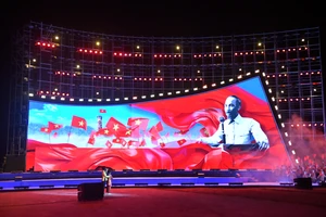 Một tiết mục biểu diễn nghệ thuật trong đêm khai mạc Lễ hội Vì hòa bình 2024. (Ảnh: ĐĂNG KHOA)