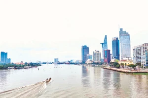 Thành phố Hồ Chí Minh đã hồi phục mạnh mẽ, tràn đầy sức sống. Ảnh: MẠNH HẢO