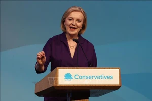 Bà Liz Truss phát biểu tại London, Anh, ngày 5/9/2022. (Ảnh: AFP/TTXVN)