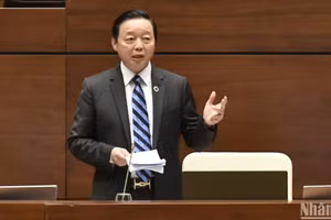 Phó Thủ tướng Chính phủ Trần Hồng Hà phát biểu tại phiên chất vấn. (Ảnh: ĐĂNG KHOA) 