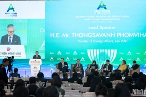 Quang cảnh Phiên toàn thể thứ ba trong khuôn khổ Diễn đàn Tương lai ASEAN 2025. (Ảnh: SƠN TÙNG) 