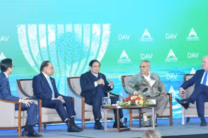 Thủ tướng Chính phủ Phạm Minh Chính phát biểu tại Phiên toàn thể cấp cao của Diễn đàn Tương lai ASEAN 2025. (Ảnh: TRẦN HẢI) 