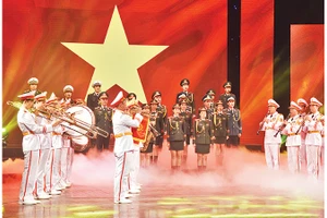 Chương trình nghệ thuật ca ngợi Tổ quốc. Ảnh | TRẦN HẢI