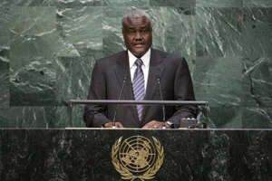 Chủ tịch Ủy ban Liên minh châu Phi (AU) Moussa Faki Mahamat. (Ảnh: Reuters)