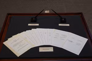 [Ảnh] Những hiện vật về Hội nghị Paris